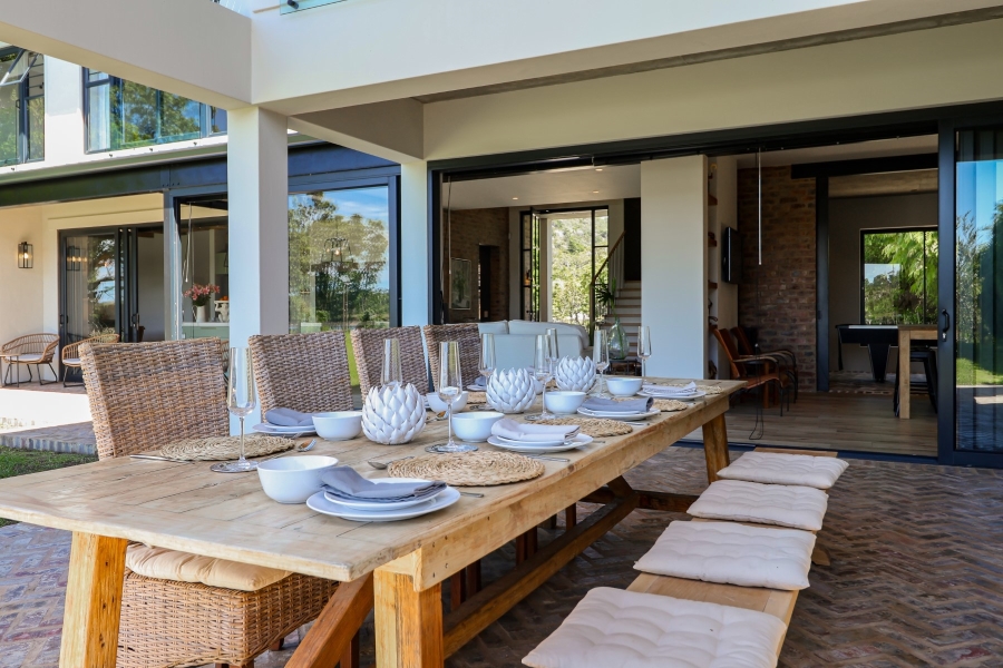 4 Bedroom Property for Sale in Keurboomstrand Western Cape